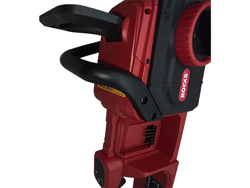 ROOKS 20V AQ-ONE Piła łańcuchowa 400 mm 2x20V komplet z akumulatorem 2x4 Ah OK-03.4421