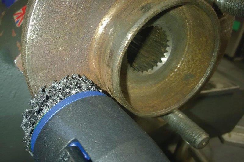 LASER Ściernica do czyszczenia piasty ze szpilkami 6 elementów LSR 7197