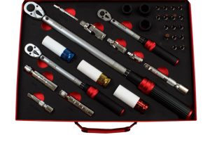 ROOKS Zestaw kluczy dynamometrycznych 1/2" 3/8" 1/4" z nasadkami 33 elementy OK-02.2070